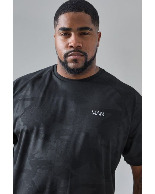 BoohooMAN Plus Man Active Camo Raglan Performance T-shirt in Gray für Herren