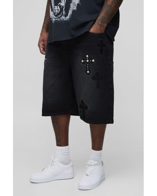 BoohooMAN Black Plus Gothic Cross Applique Relaxed Fit Jorts for men