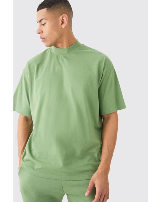 BoohooMAN Man Signature Oversized Extended Neck Tshirt And Jogger Set in Green für Herren