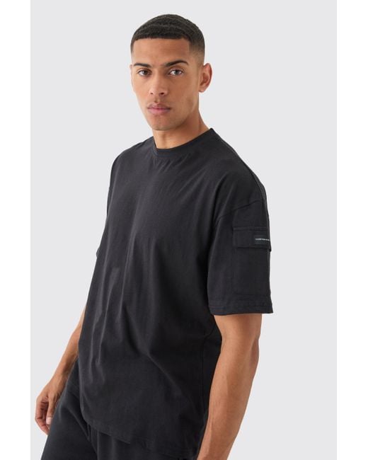 BoohooMAN Black Oversized Cargo T-shirt And Relaxed Short Set for men
