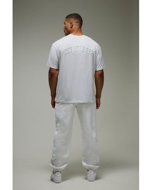 One More Rep Oversized Embossed T-Shirt Boohoo de color Gray