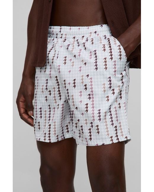 Bañador De Largo Medio Con Estampado De Pata De Gallo Boohoo de color Gray