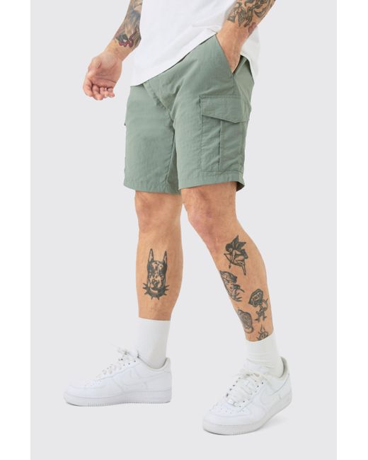 BoohooMAN Slim Fit Elastic Waist Cargo Shorts in Green für Herren