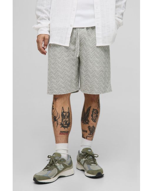 Pantalón Corto Recto De Tejido Bouclé En Zigzag Con Cintura Elástica Boohoo de color Gray