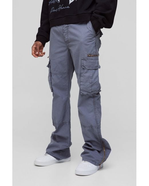 Pantalón Tall Cargo Ajustado De Campana Con Lavado De Ácido Boohoo de color Black