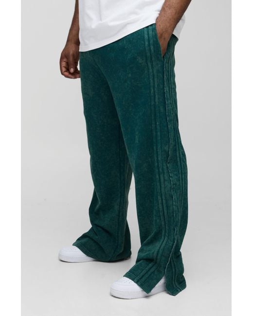 BoohooMAN Green Plus Relaxed Split Hem Washed Raw Edge Joggers for men