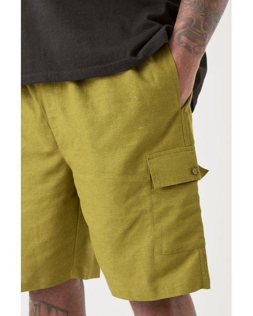 BoohooMAN Plus Elasticated Waist Relaxed Linen Cargo Shorts In Khaki in Green für Herren