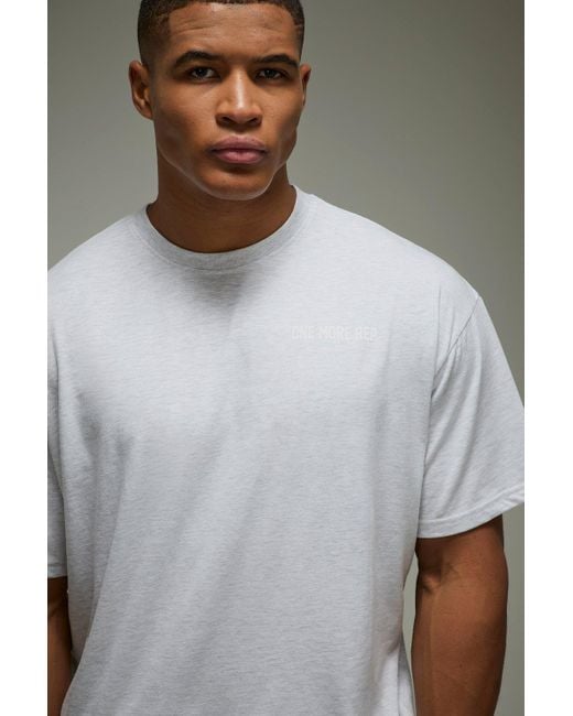 One More Rep Oversized Embossed T-Shirt Boohoo de color Gray