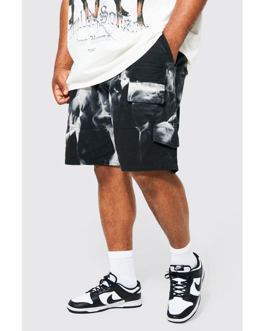 boohooman cargo shorts