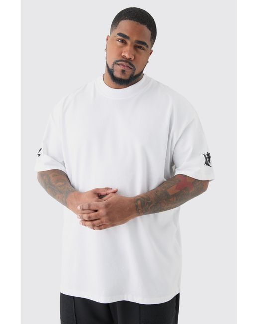 BoohooMAN White Plus Extended Neck Official Tour T-shirt for men