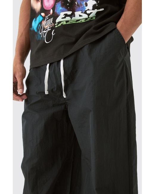 BoohooMAN Black Elastic Waist Oversized Parachute Pants for men