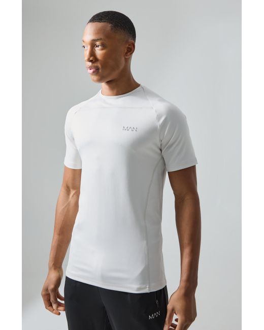 BoohooMAN White Man Active Camo Muscle Fit Raglan T-shirt for men