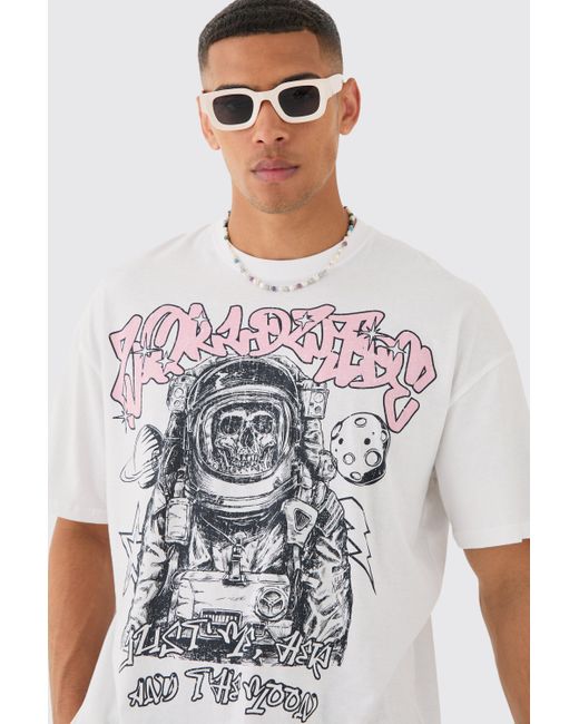 BoohooMAN White Oversized Skull Astronaut Graphic T-shirt for men
