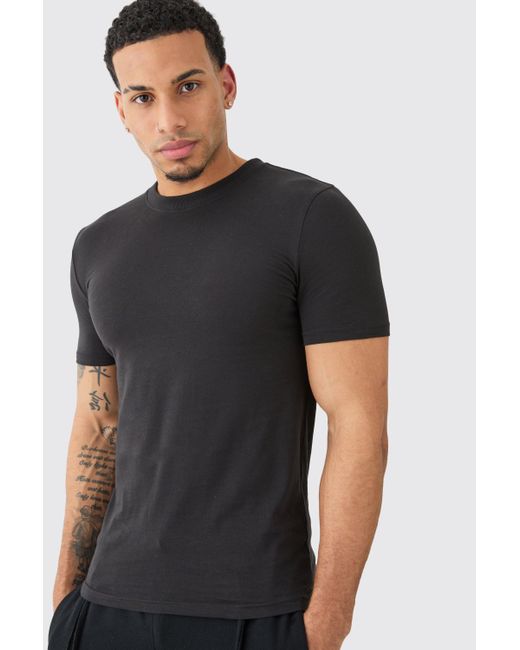 BoohooMAN Black Muscle Fit T-shirt for men
