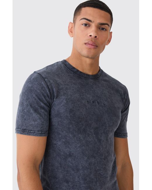 BoohooMAN Blue Muscle Fit Ofcl Acid Wash Crew Neck T-shirt for men