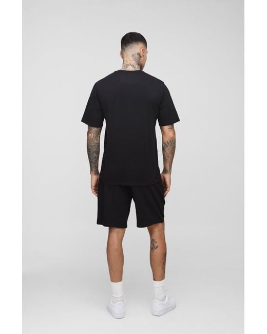 BoohooMAN Tall T-Shirt & Shorts mit Man Stickerei in Black für Herren