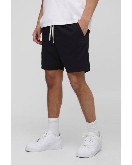 BoohooMAN Slim-Fit Twill-Shorts mit elastischem Bund in Black für Herren