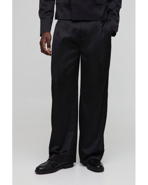 BoohooMAN Satin-Hose mit weitem Bein und Bundfalte in Black für Herren