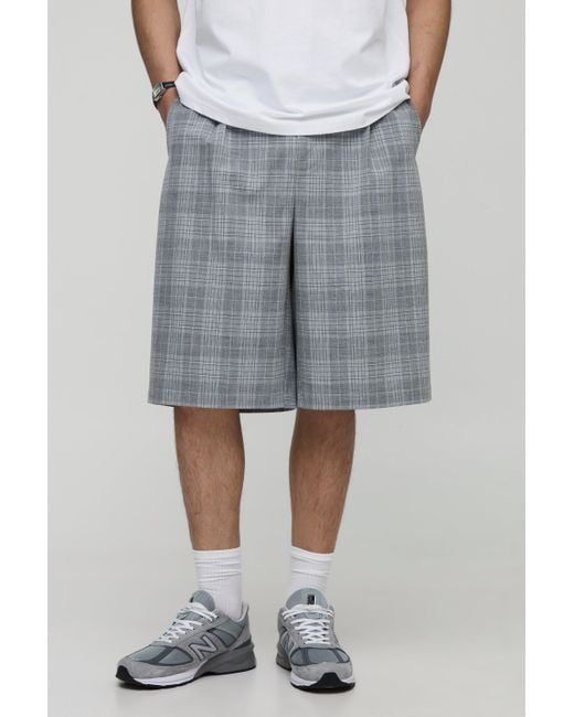 BoohooMAN Gray Wide Leg Plaid Double Pleat Jort for men