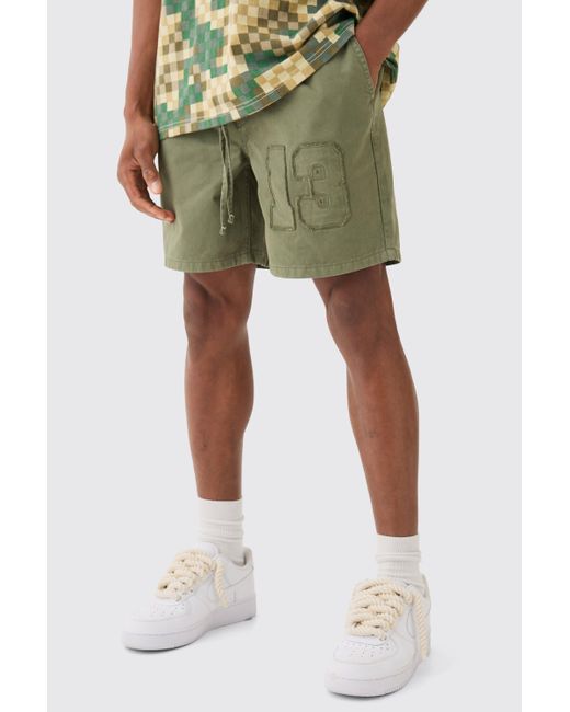 BoohooMAN Green Elasticated Waist Applique Short Length Relaxed Shorts for men