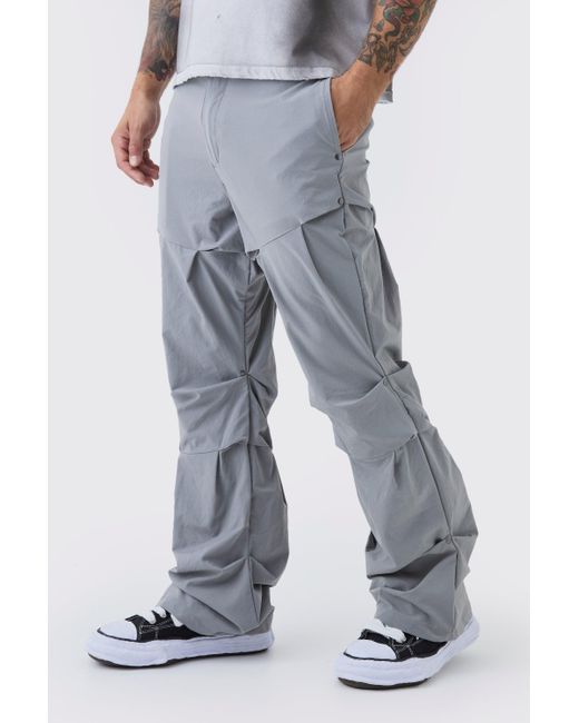 BoohooMAN Slim-Fit Schlaghose mit gerafftem Detail in Blue für Herren