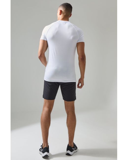 BoohooMAN White Man Active Lightweight Essentials Gym Muscle Fit Raglan T-shirt for men
