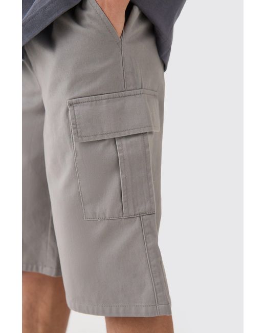 BoohooMAN Elastic Waist Grey Relaxed Fit Longer Length Cargo Shorts in Gray für Herren
