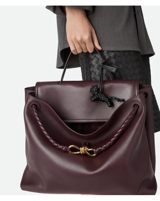 Bottega Veneta レディース ブラック キャット チャーム【公式通販】