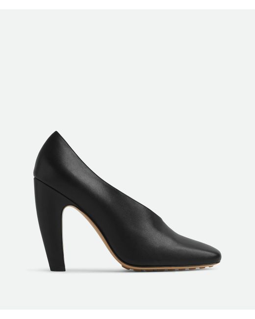 Bottega Veneta Black Canalazzo Pump