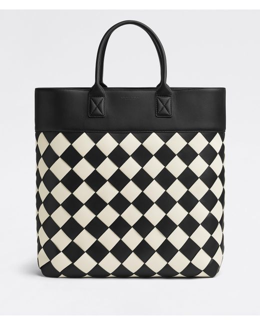Bottega Veneta マキシ イントレチャート トート Black