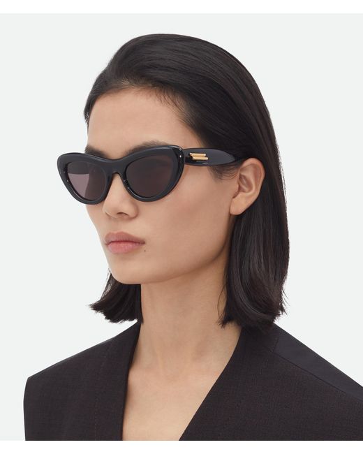 Bottega Veneta ボンベ キャットアイ サングラス Black