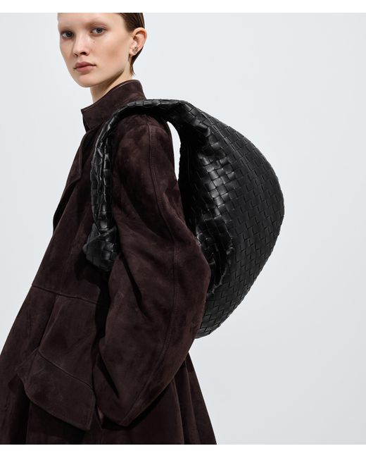 Bottega Veneta Medium Jodie Rounded Hobo Bag Intrecciato Leather Black