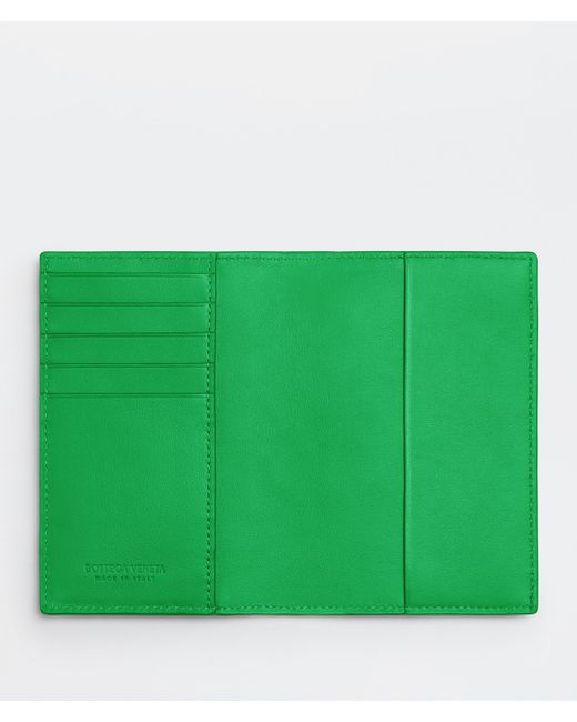 Bottega Veneta Leather Passport Case in Green for Men | Lyst