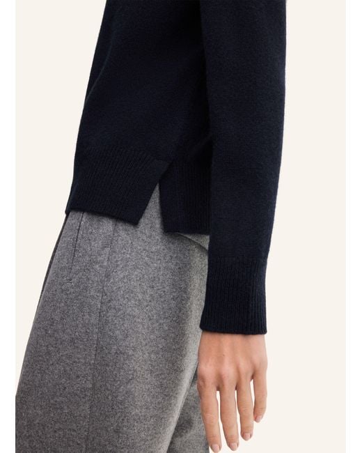 Windsor. Blue Pullover