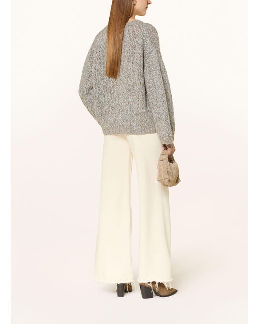 Bakaree White Pullover
