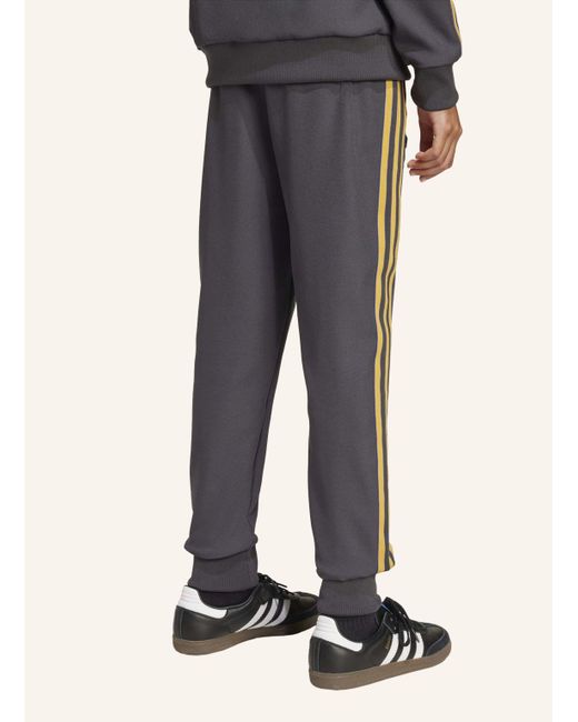 Adidas Originals Blue MANCHESTER UNITED TERRACE ICONS TRAININGSHOSE