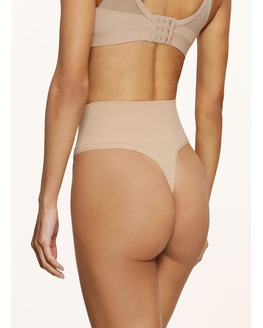 Triumph Natural Shape-String SOFT SCULPT