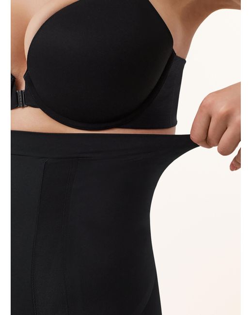 Spanx Black Shape-Shorts ONCORE mit Push-up-Effekt