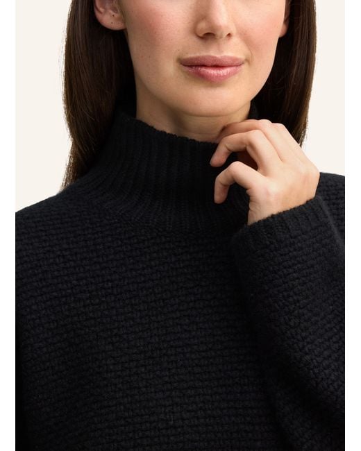 Windsor. Black Pullover