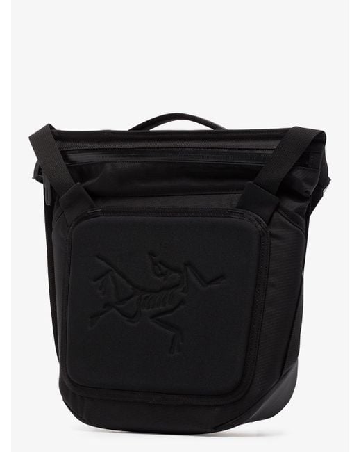 サッコシュ以上Dayパック未満のサイズ感が絶妙！Arro 8 Shoulder