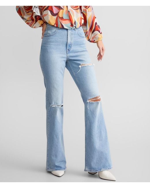 Levi's 70's High Rise Flare Jean in Blue