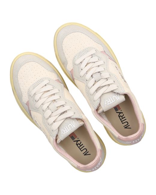 Autry Low-top Sneakers Medalist Calfskin in White | Lyst UK