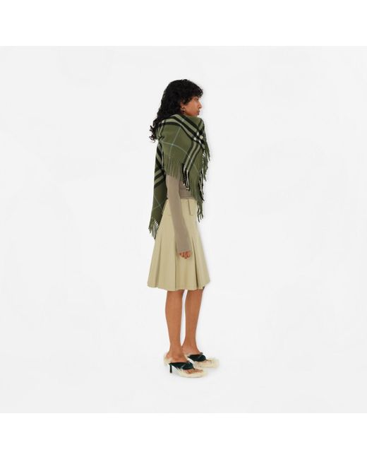 Burberry Green Cape aus Wolle in Check