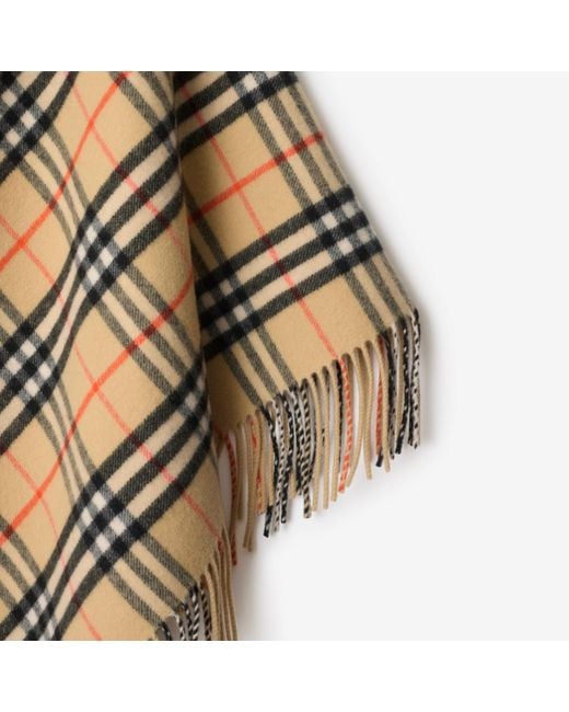 Check Wool Cashmere Cape Burberry en coloris Metallic
