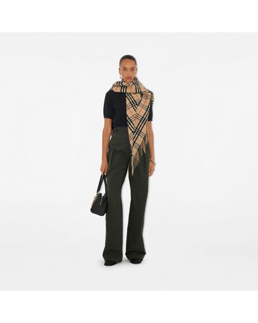 Check Wool Cashmere Cape Burberry en coloris Metallic