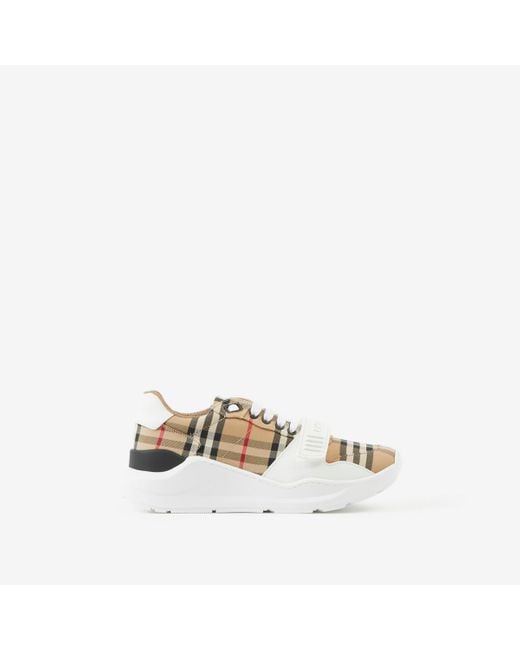 Burberry White Sneaker aus Check-Gewebe und Leder
