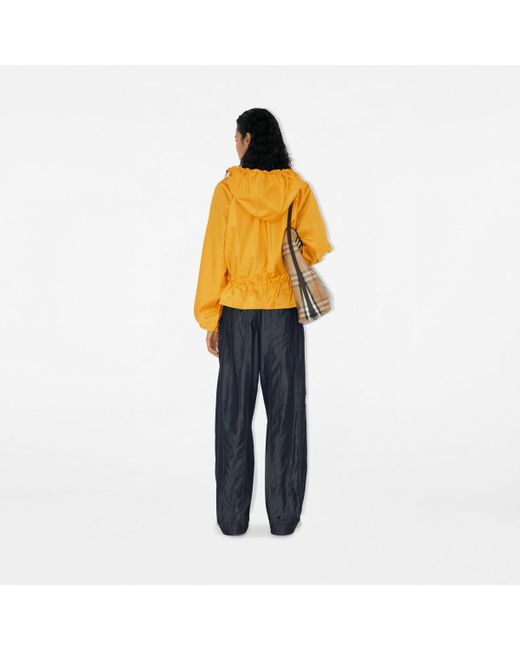 Satin Hooded Trench Jacket Burberry en coloris Yellow