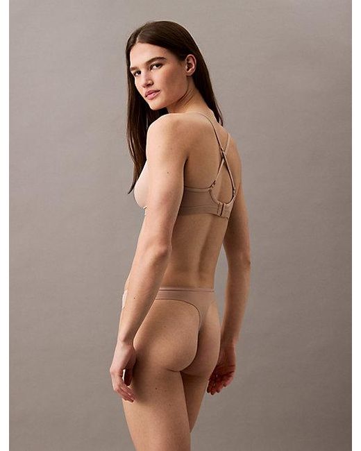 Calvin Klein String in het Brown