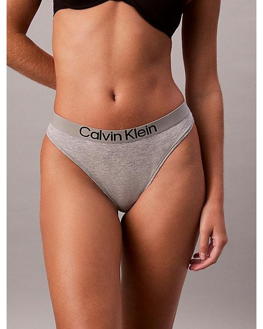 Calvin Klein String in het Gray