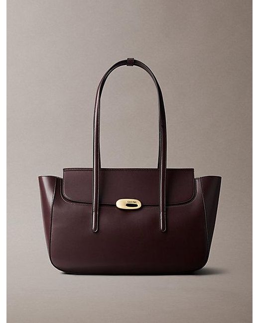Calvin Klein Tote Bag Met Klep Bovenkant in het Brown